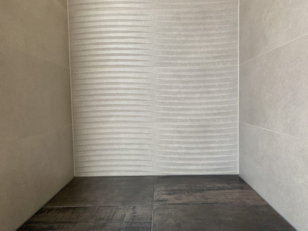 Metallook met Keystone Decortegels