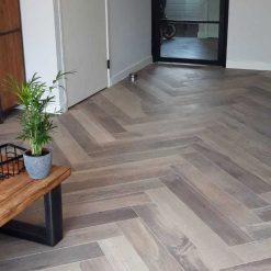 Keramisch Parket - Visgraat Houtlook Tegels 90x15 Eiken Bruin Oak Sfeer