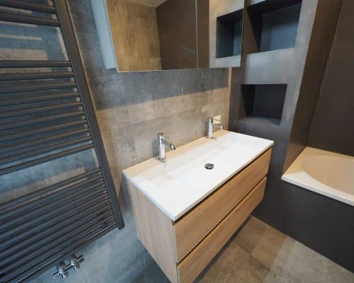 Grijze Betonlook Tegels Badkamer met Beton Ciré Wanden