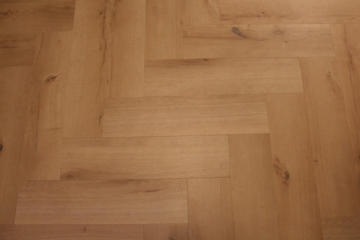 PVC vloer inclusief legwerk