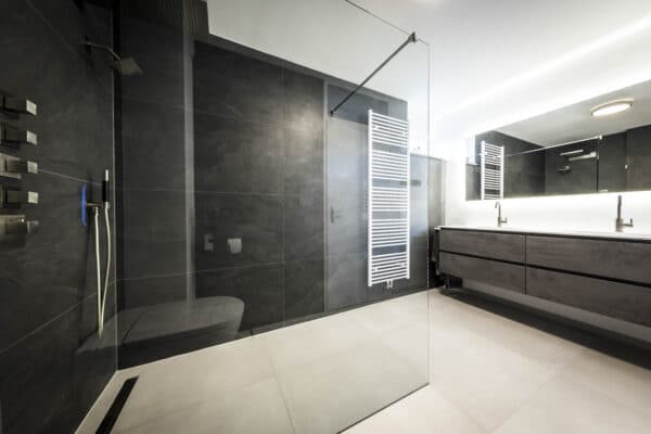 Leisteenlook Betonlook Tegels Badkamer