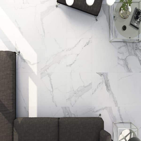 Woonkamer tegels marmerlook