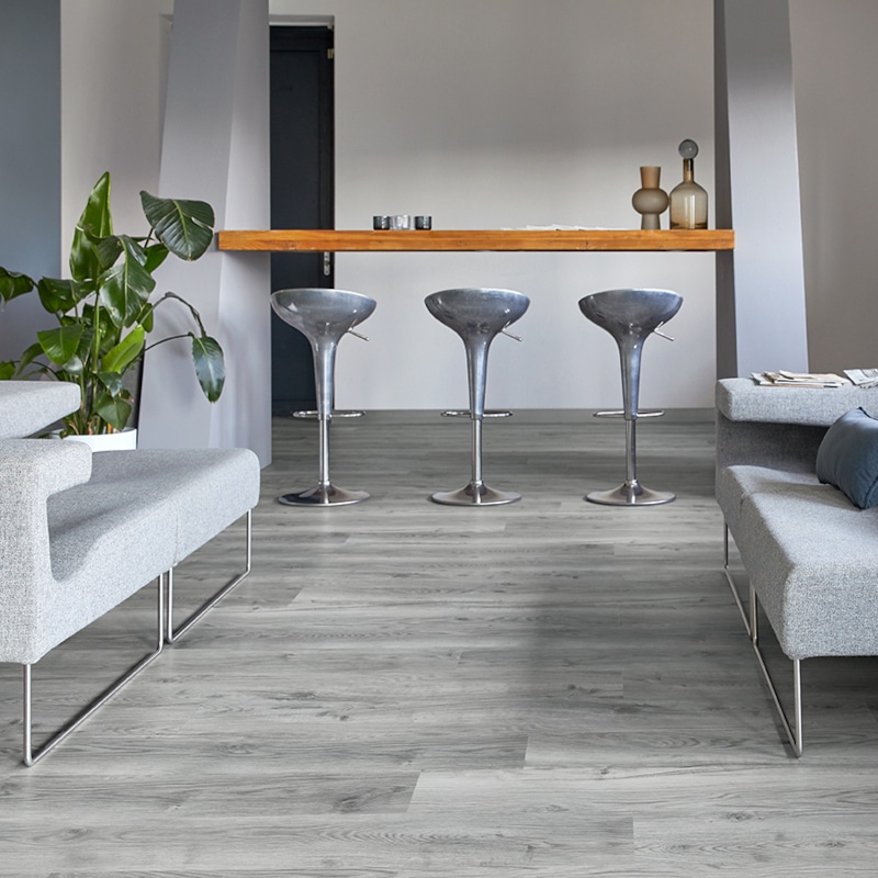 PVC – mFLOR Bramber Chestnut Pippuria 150×23 Grijs