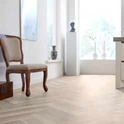 Alternative view of PVC - mFLOR Parva Plus Broad Leaf Visgraat Light Sycamore 60,96x11,43 Crème