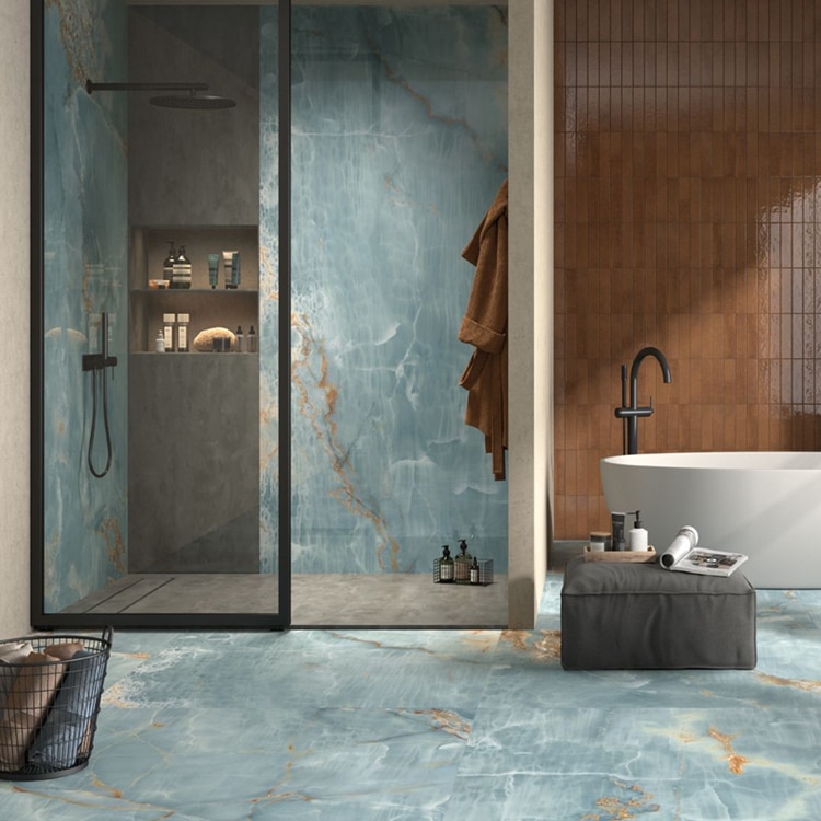 Marmerlook Tegel Slabs 260×120 – TR-BLU Lichtblauw Hoogglans Sfeer
