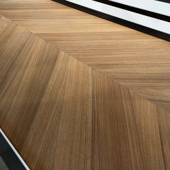 Keramisch Parket – Hongaarse Punt Tegels 15,1×75 Afromosia Tobacco Beige Closeup