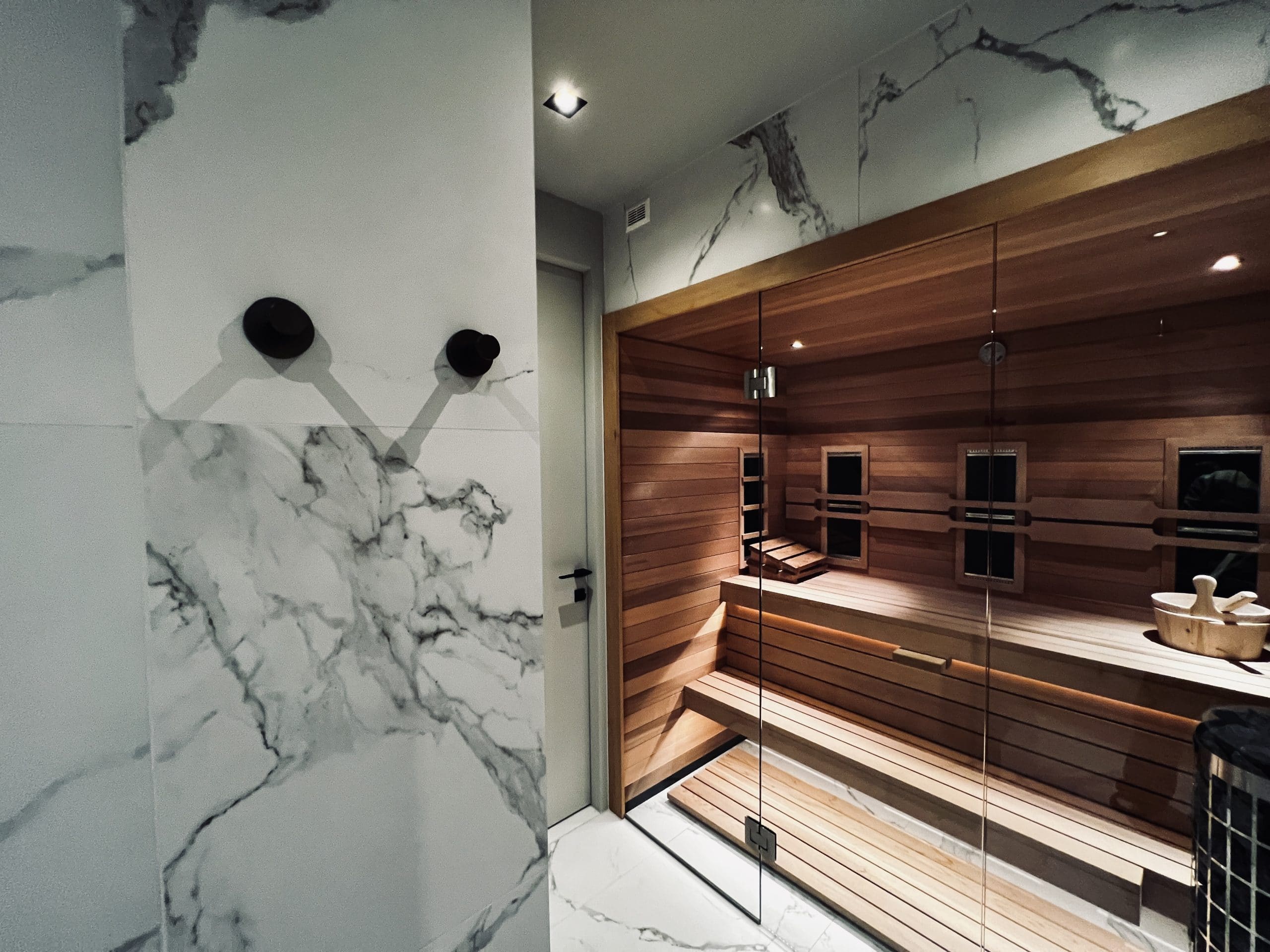 Marmer tegels badkamer