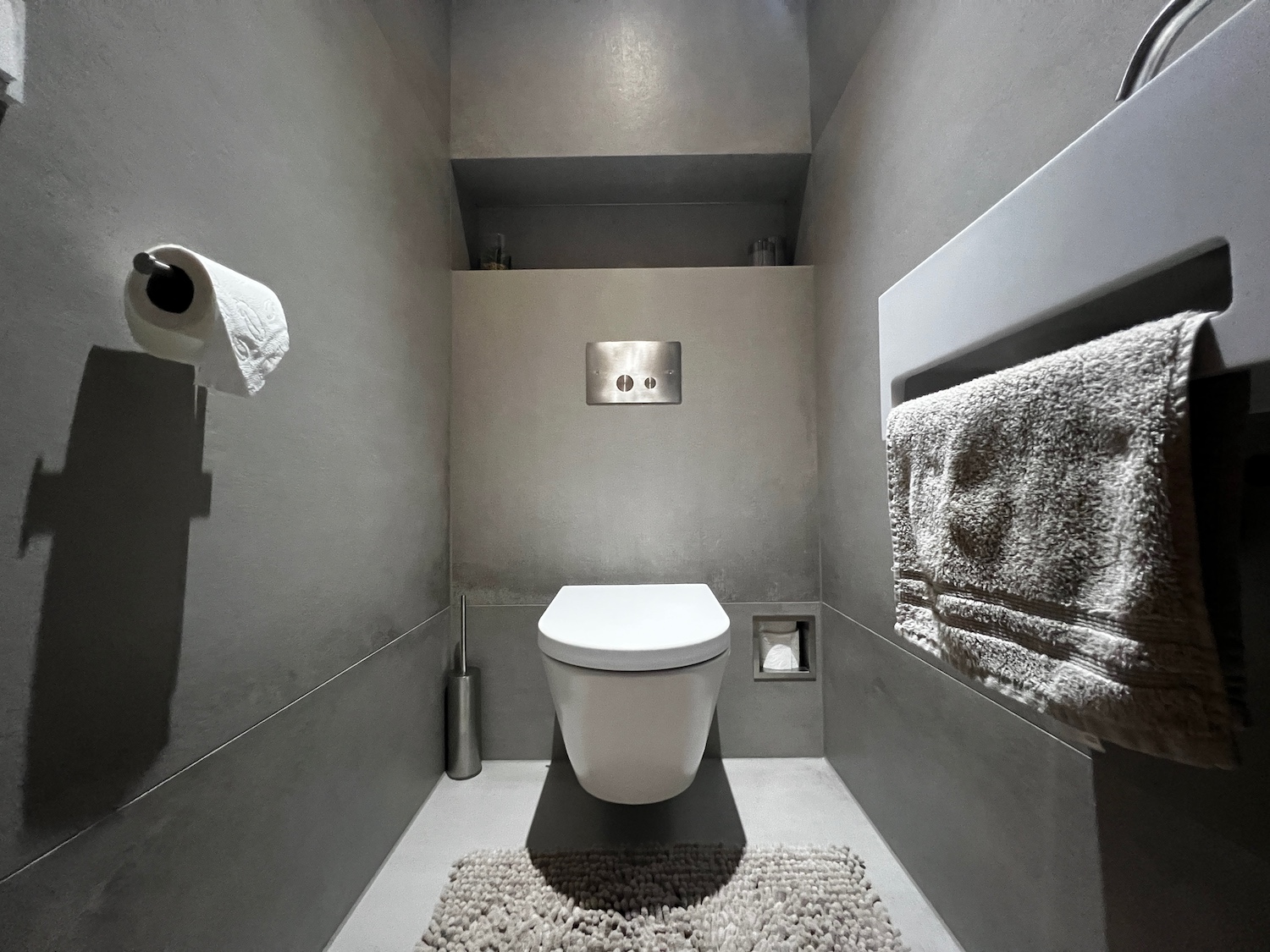 Betonlook tegels toilet wc industrieel