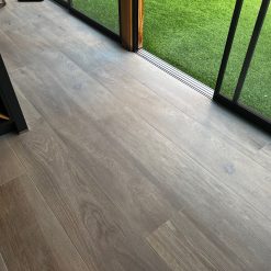 Houtlook tegels keramisch parket Le Bois Slavonia tuinhuis
