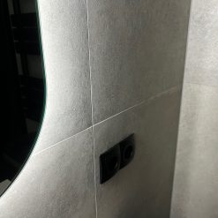 Badkamertegels metallook zand grijs