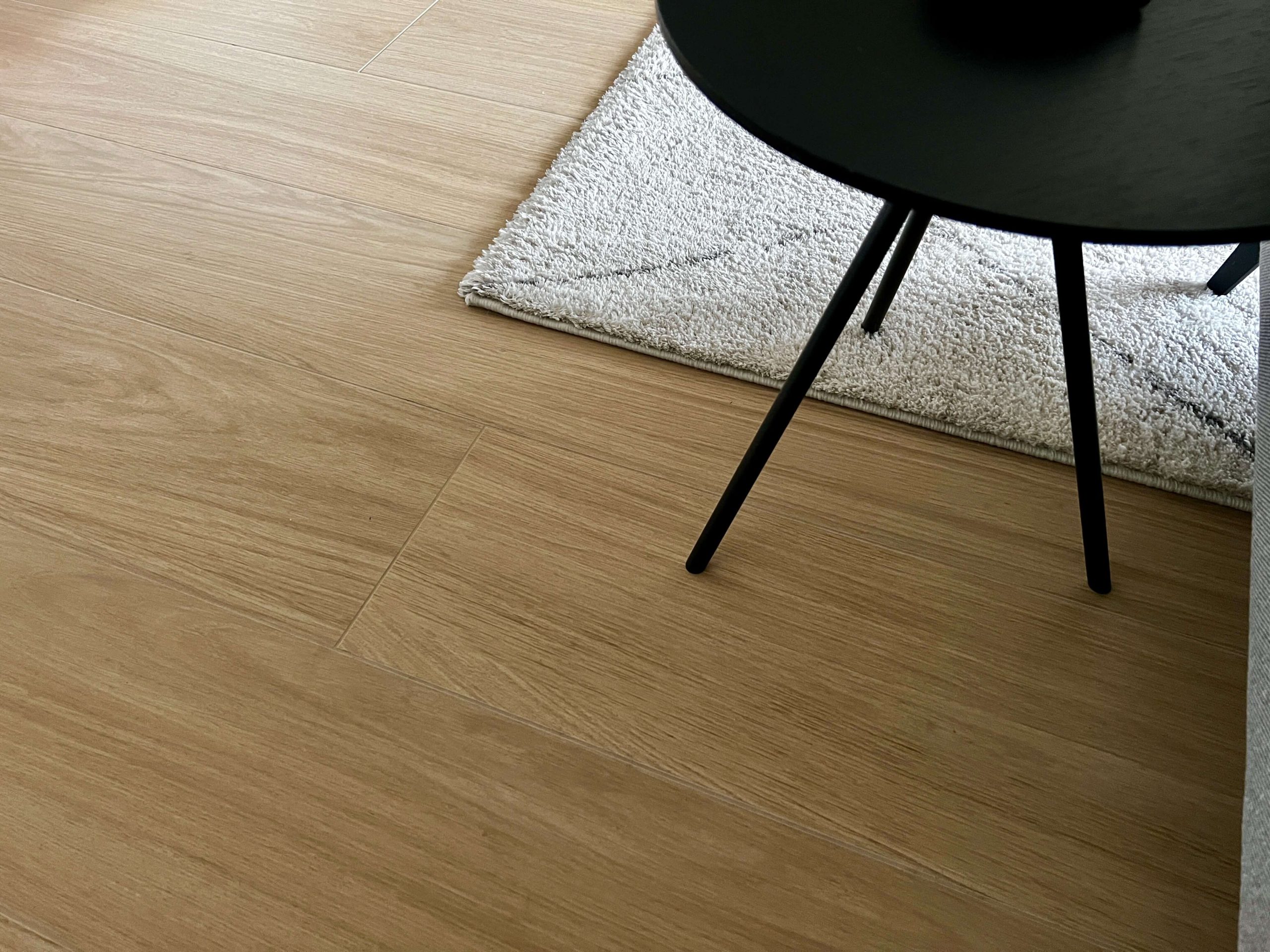 Woonkamer houtlook tegels