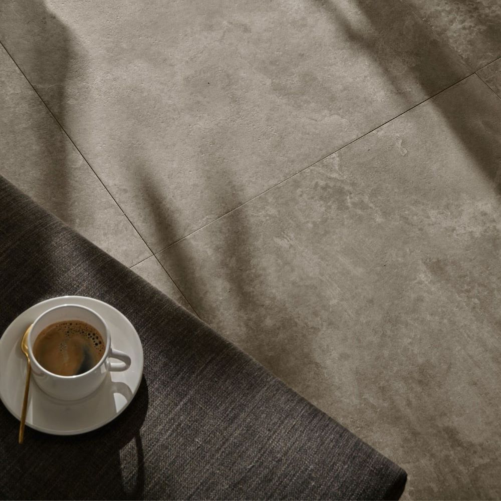 Tegel – Betonlook Histoire Artois 80×80 Grijs