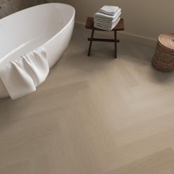 Plak-pvc licht eiken visgraat in een interieur, sfeerfoto 5