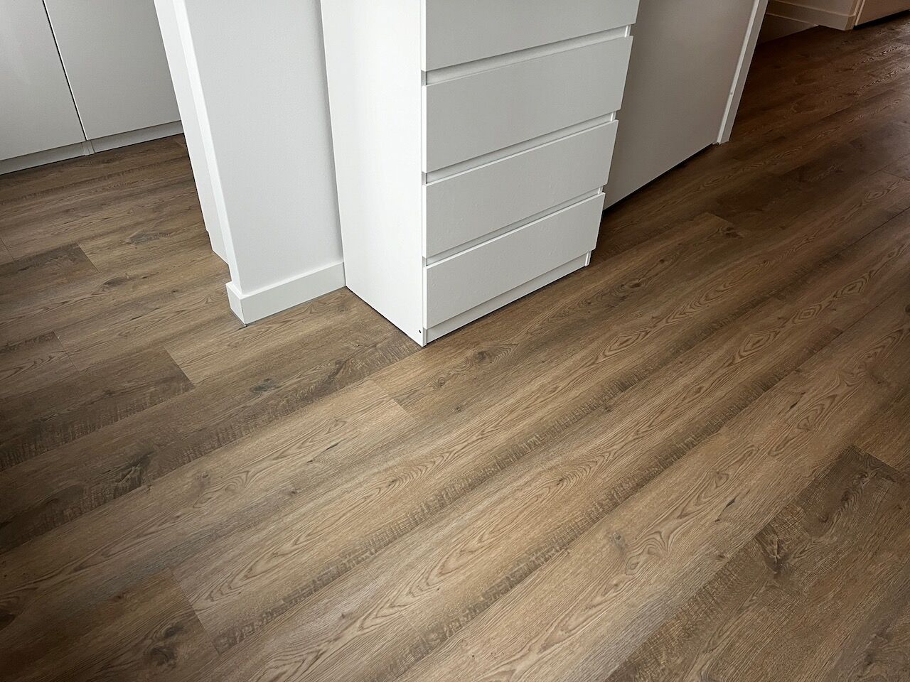 Plak-pvc in een nieuwbouwwoning